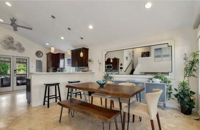 Beautifully Remodeled 4BR/2BA Home in Kirkland – Available for Rent! photos photos