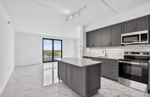 350 W Hidden Valley Boulevard 104, Boca Raton, FL 33487 Gallery 4