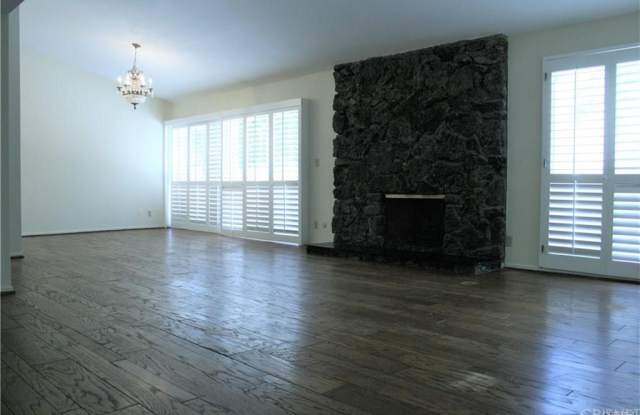 5749 Fairhaven Avenue Gallery 2