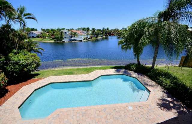 2825 Egret Way - 2825 Egret Way, Cooper City, FL 33026