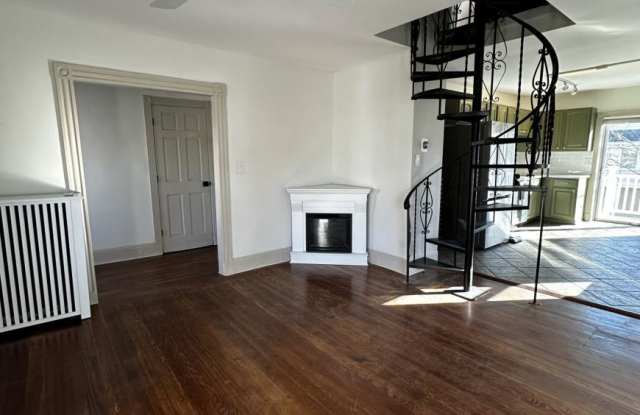 52 Victoria St. photos photos