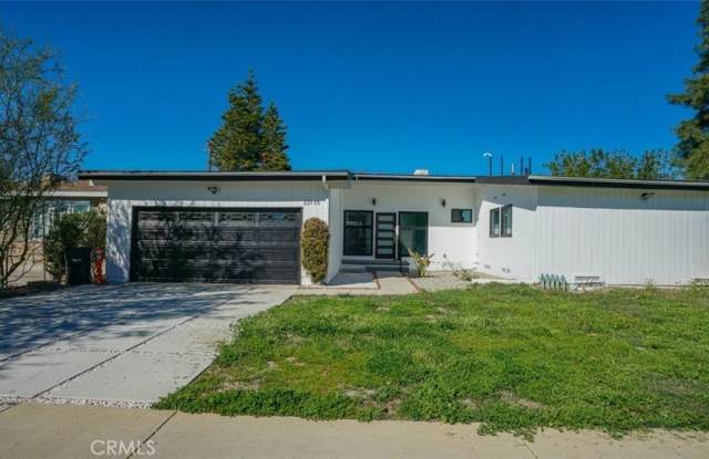 22135 Kittridge photos photos 22135 Kittridge photos photos