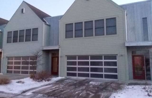 Short or long term lease - 225 Silo Place, Manhattan, KS 66502