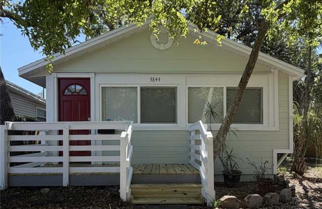 3844 BURLINGTON AVENUE N photos photos