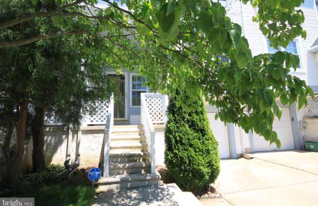 4205 QUAKER COURT Gallery 2