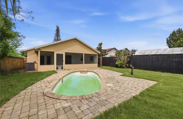 9910 DEAN COVE Lane Gallery 2