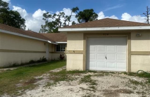 924 Eisenhower BLVD - 924 Eisenhower Blvd, Lehigh Acres, FL 33974