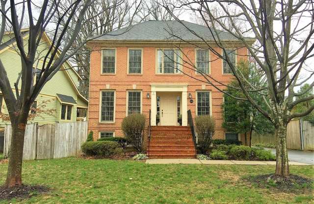 Miraculous  Palatial 5 Bedroom 3.5 Bathroom Colonial Directly Across From Lyon Park photos photos