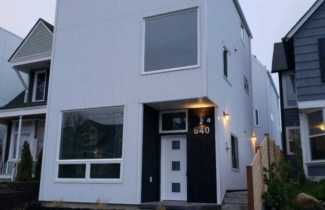 640 N. Prospect St photos photos