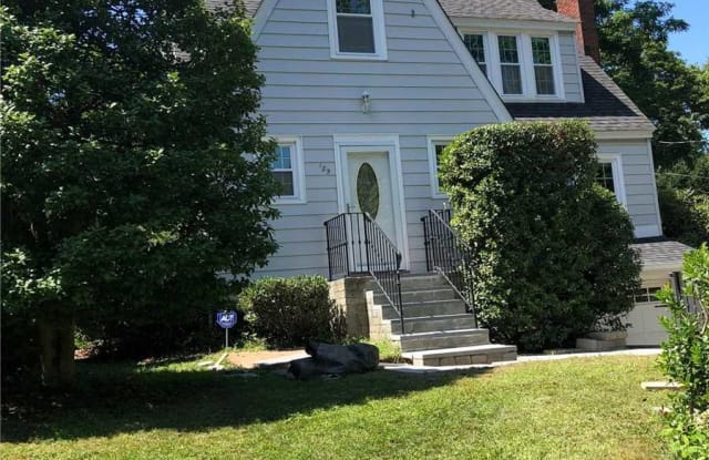 185 Soundview Rd - 185 Soundview Road, Cold Spring Harbor, NY 11743
