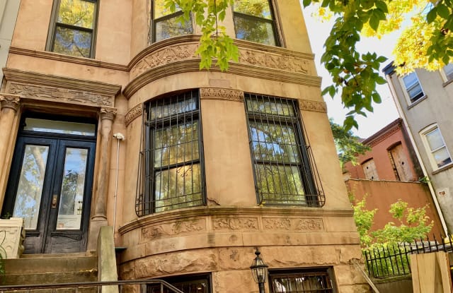 1446 Dean Street - 3 Gallery 3