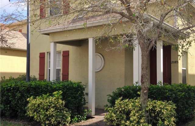 2085 SE Avon Park Drive Gallery 2