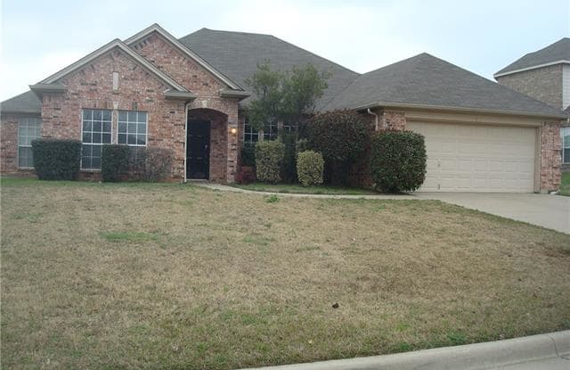 621 Dorchester Lane - 621 Dorchester Ln, Mansfield, TX 76063