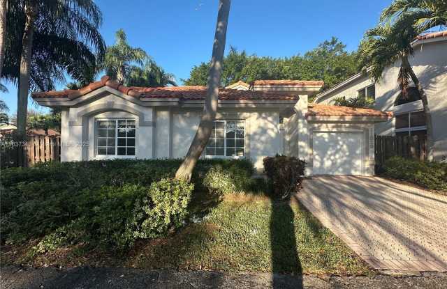 11329 NW 59th Ter photos photos