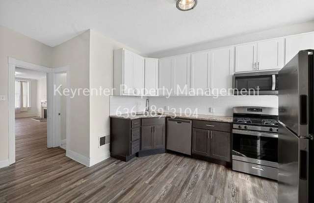 Spacious & Updated 3-Bedroom Home with Deck & Fenced Backyard! Gallery 4