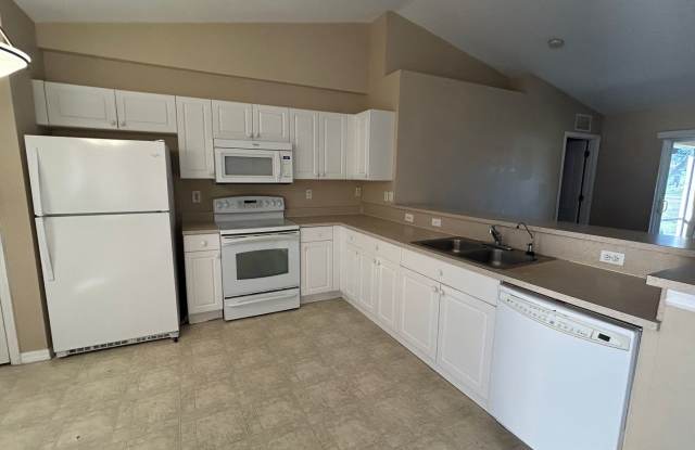 Freshly painted interior and NEW carpet thru out!  3/2  Home in great location close to Diplomat Gallery 3