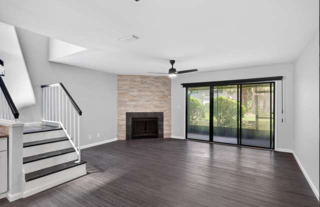 7701 Baymeadows Circle WestUnit #1074 Gallery 2