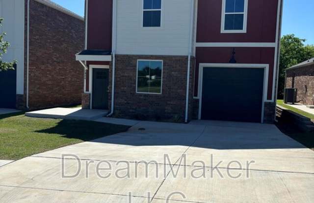 1024 Varenna Lane photos photos
