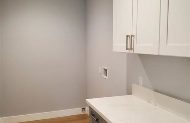 3945 Sycamore Avenue photos photos