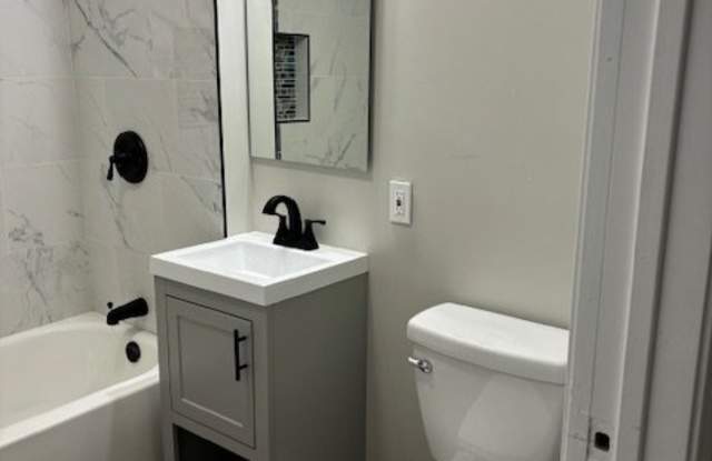 6136 Lyman Avenue - 2 Gallery 2