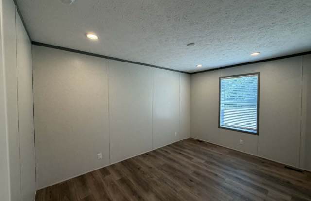 4011 Underwood Lane Gallery 4