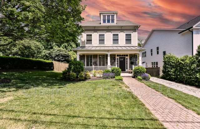 2453 N Jefferson St. photos photos