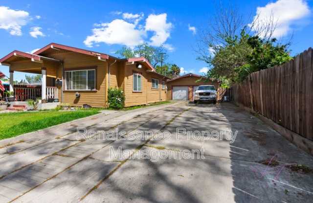 1026 N. Windeler Avenue photos photos