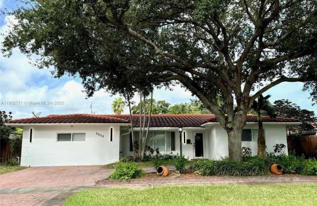 4719 Madison St - 4719 Madison Street, Hollywood, FL 33021