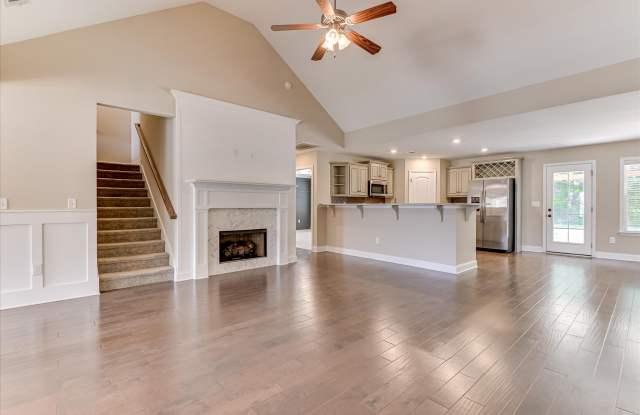 202 Sweetwater Landing Drive Gallery 3