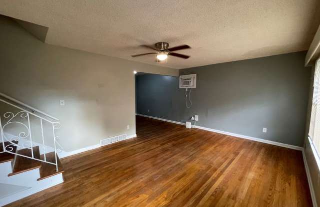 So much character with this 2 bed / 1.5 bath DUPLEX unit with a spacious layout and convenient features! Gallery 3