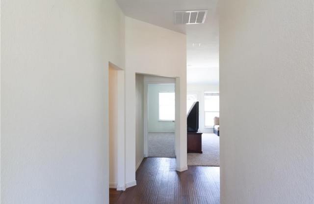2617 Emerald Lane Gallery 3