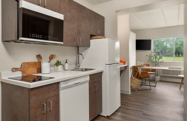 Furnished apartments with flexible lease terms and unbeatable building amenities. photos photos
