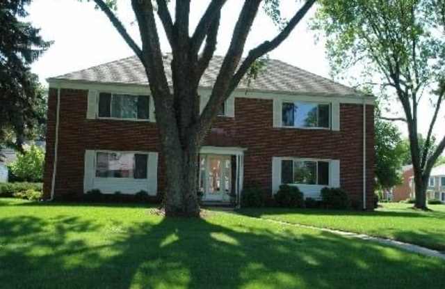 2128 Collinway Street photos photos