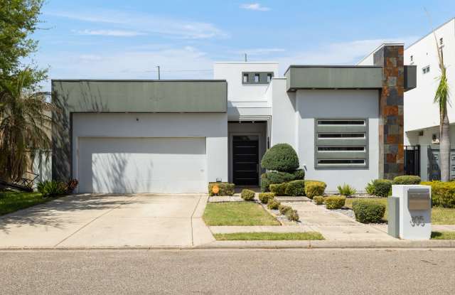 305 N Mockingbird Ave photos photos