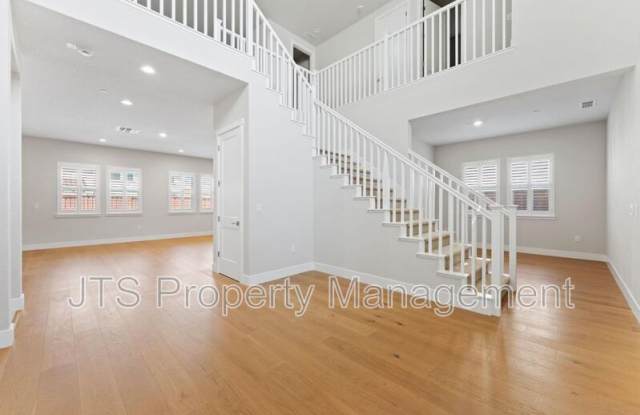 3653 Manzanita Way Gallery 2
