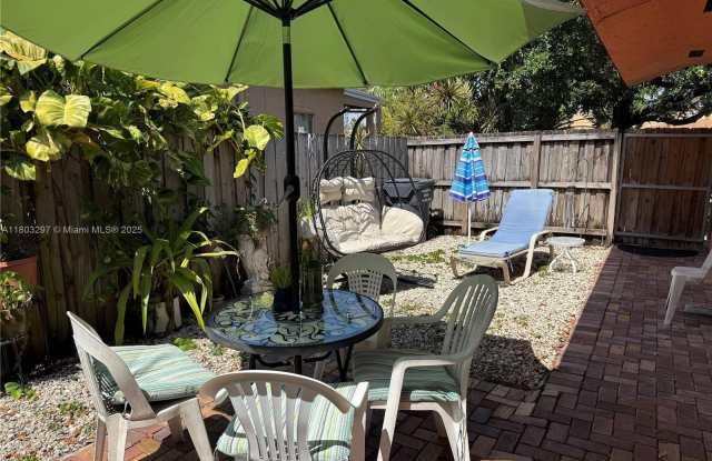 2306 Liberty St photos photos