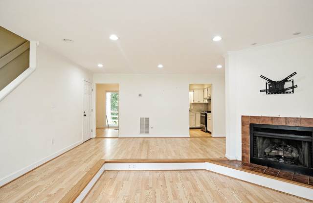Pet-Friendly Minor Hill Townhome photos photos