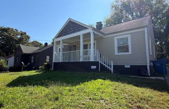 952 Estes Drive SW Gallery 1