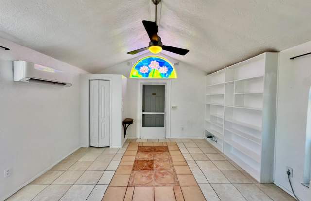 1104 Jacaranda Avenue Gallery 4