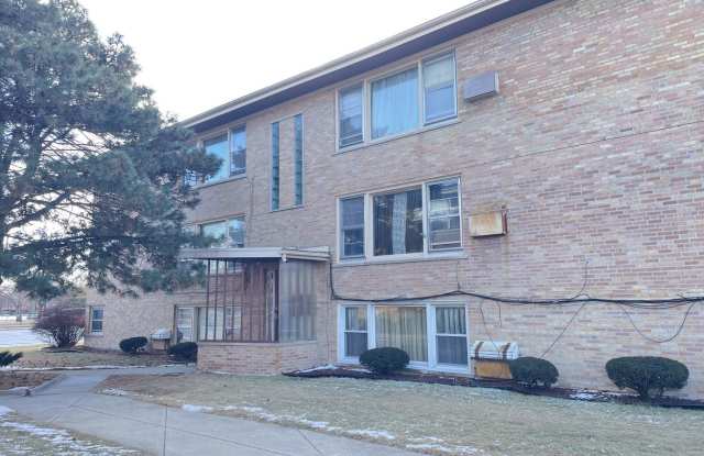 8046 S PULASKI Road photos photos