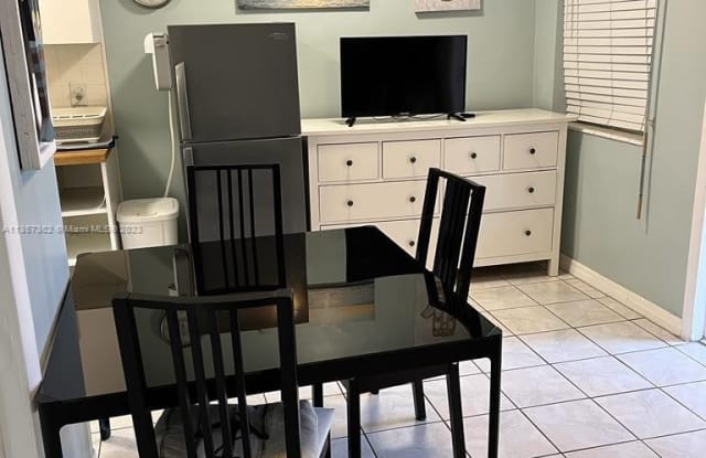 2213 Lincoln St - 2213 Lincoln Street, Hollywood, FL 33020