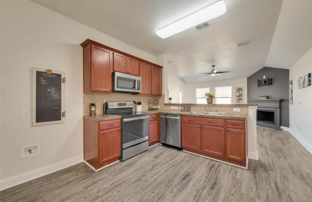 12310 Orloff Drive Gallery 4