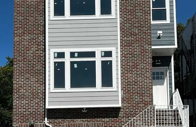 40 Lincoln St - 40 Lincoln Street, East Orange, NJ 07017