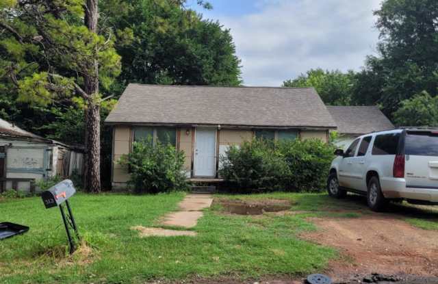 313 West Maple Avenue photos photos