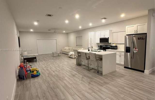 5140 SW 24th Street 5140, West Park, FL 33023 photos photos