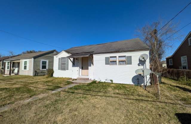 1878 Delaware St, Beaumont, TX 77703 photos photos