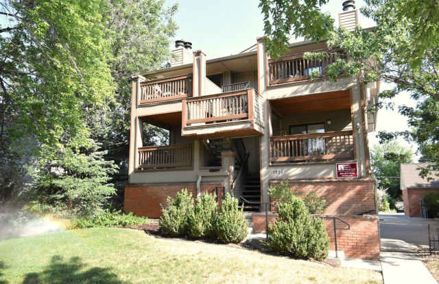 1 Bedroom Apartment at 19th and Walnut, the perfect downtown location! photos photos