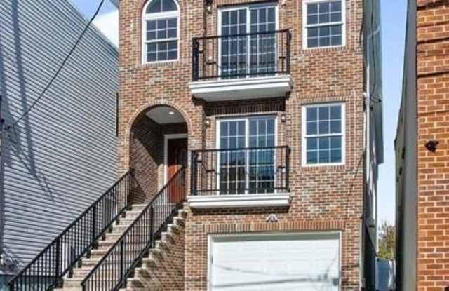 81 WEST 20TH ST photos photos