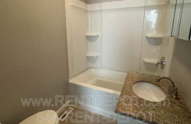 801 - 805 Hess Ave, Evansville, IN 47712 - 801 Gallery 4