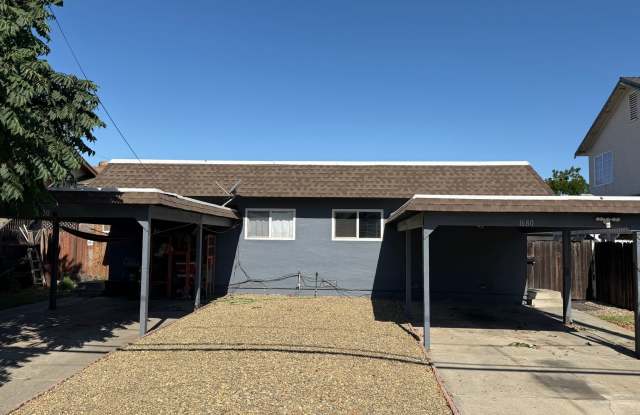 Pittsburg Beautiful fully updated unit, 2 bedroom, 1 bath, luxury vinyl flooring, quartz counters and more! photos photos